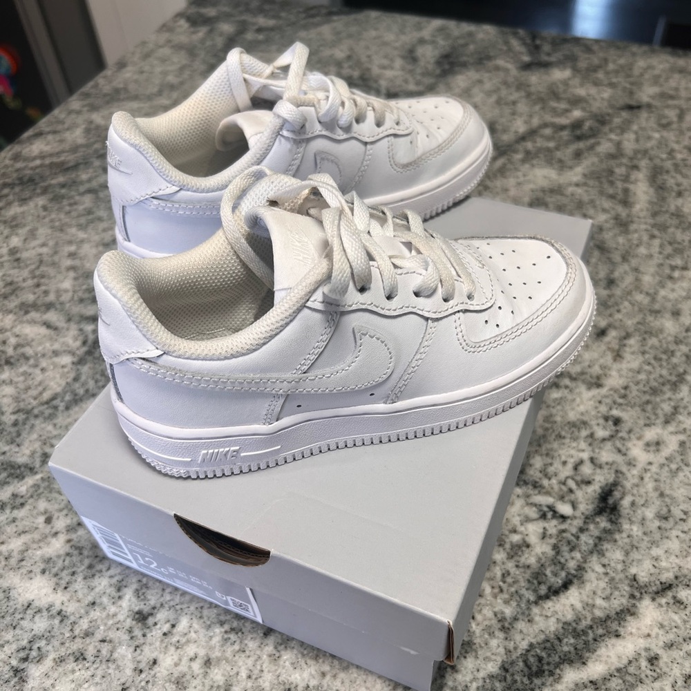 Kids Nike Force1 White Sneakers